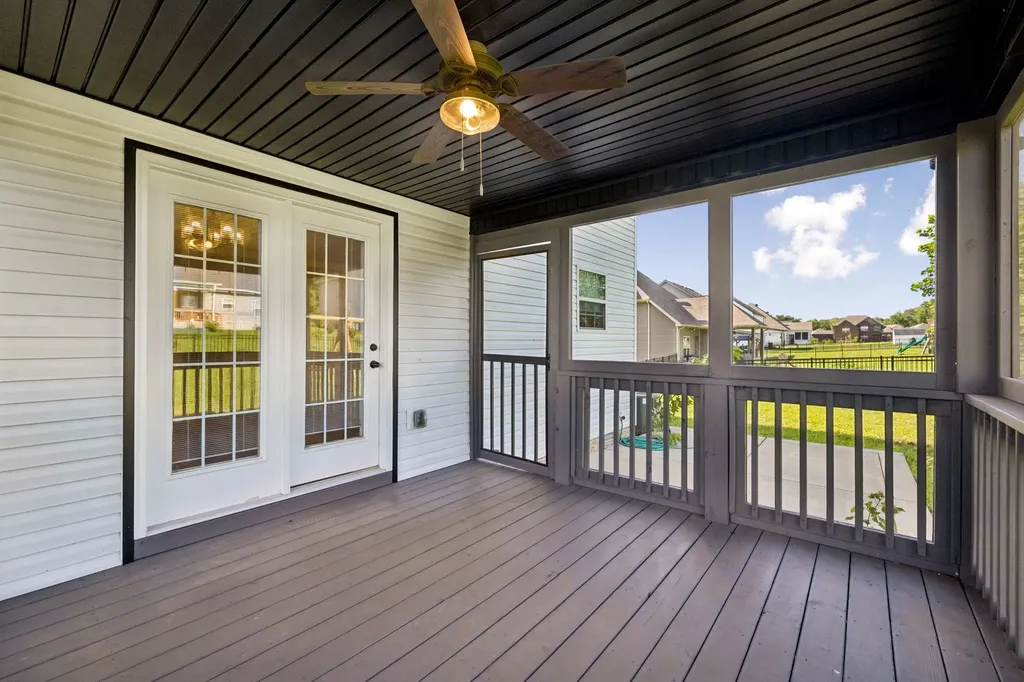 429 Crestwicke Court Clarksville TN 37043