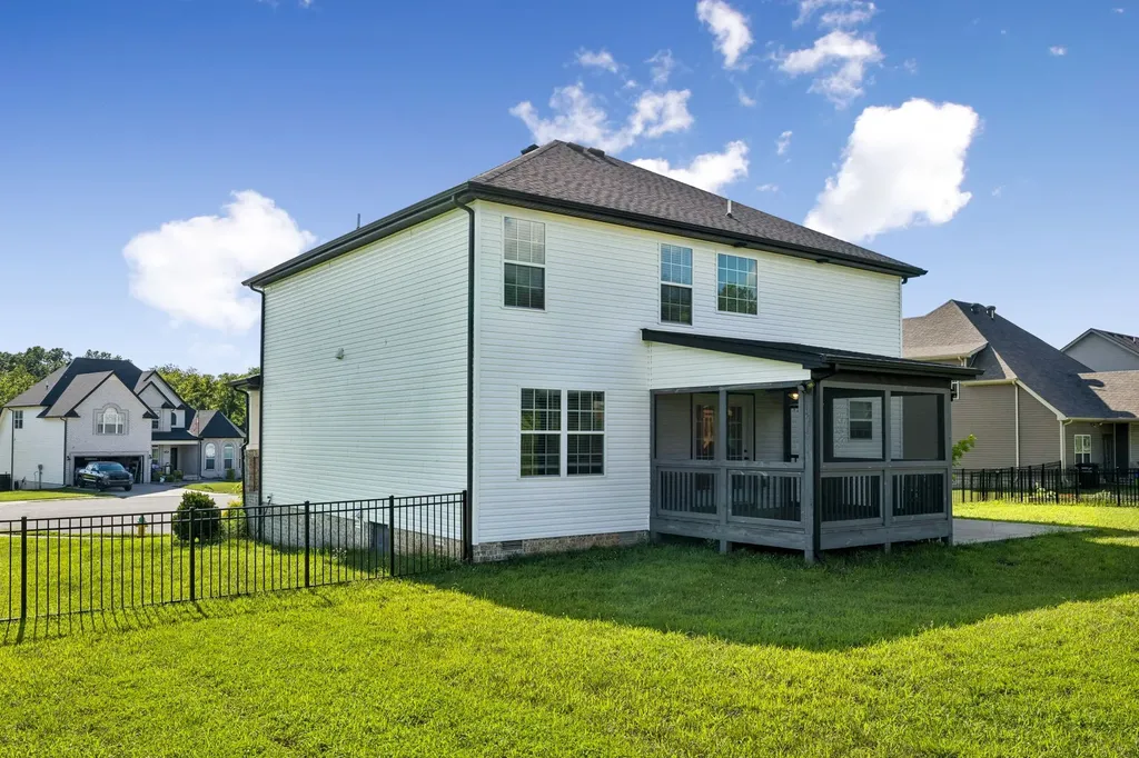 429 Crestwicke Court Clarksville TN 37043
