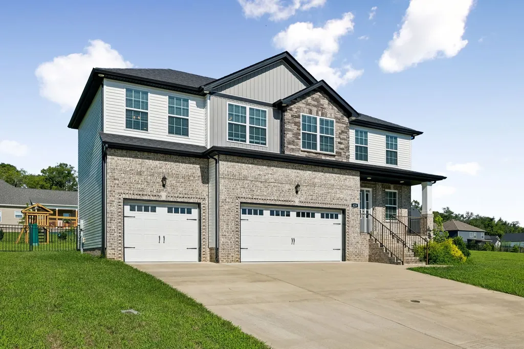 429 Crestwicke Court Clarksville TN 37043