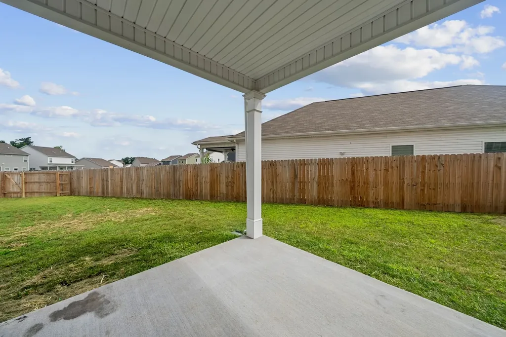 325 Geneva Lane Columbia TN 38401