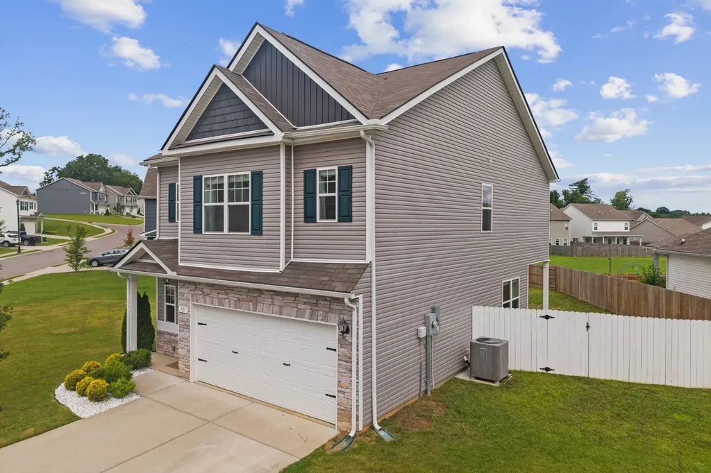 325 Geneva Lane Columbia TN 38401