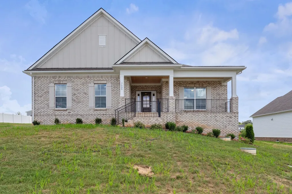 7505 Shoal Mill Point Fairview TN 37062