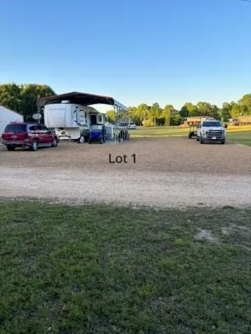 140 Pevahouse Camp Circle Decaturville TN 38329