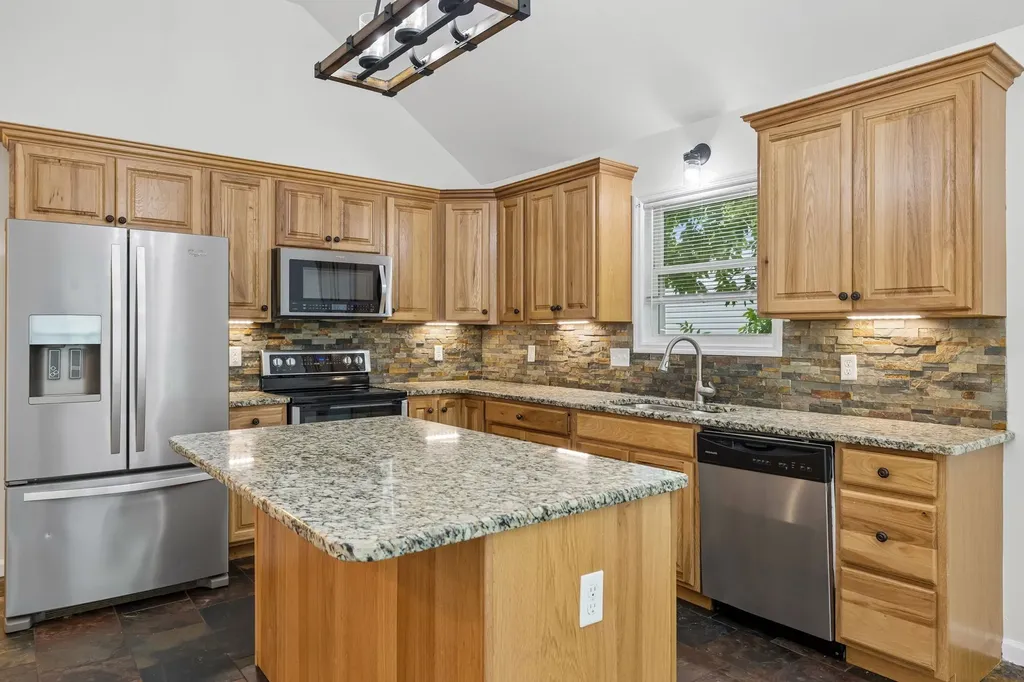 383 Brook Mead Drive Clarksville TN 37042