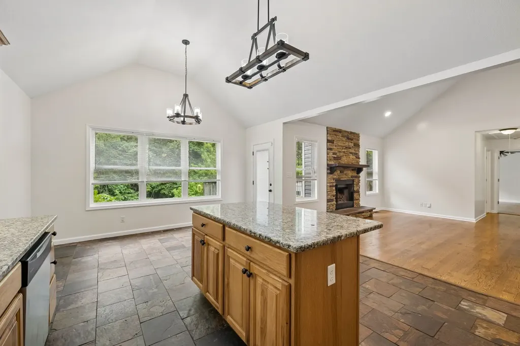 383 Brook Mead Drive Clarksville TN 37042