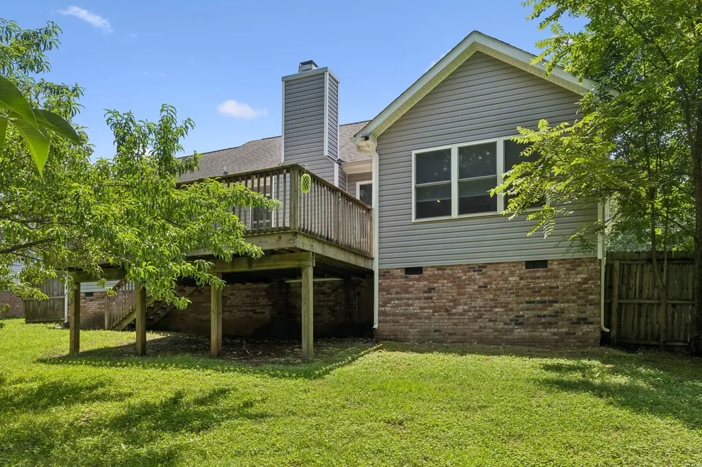 383 Brook Mead Drive Clarksville TN 37042