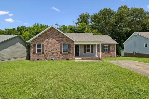 383 Brook Mead Drive Clarksville TN 37042
