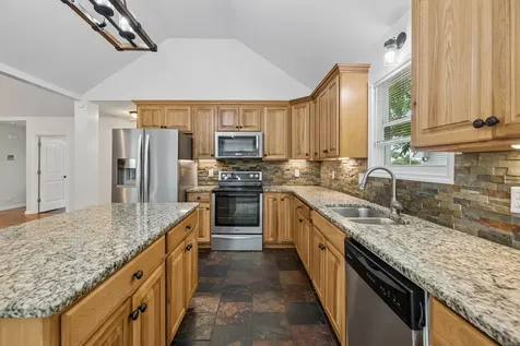 383 Brook Mead Drive Clarksville TN 37042