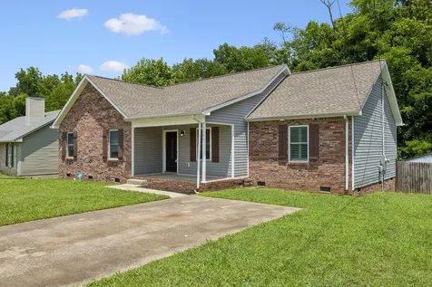 383 Brook Mead Drive Clarksville TN 37042
