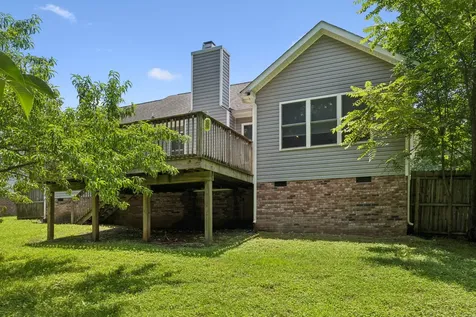 383 Brook Mead Drive Clarksville TN 37042