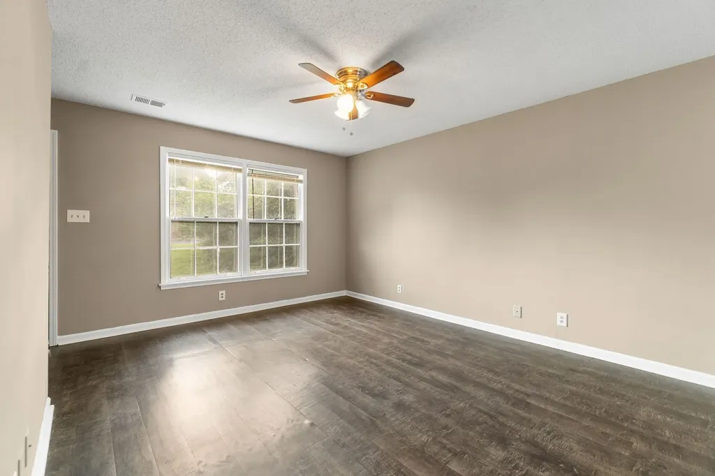 215 Harrier Court Clarksville TN 37042