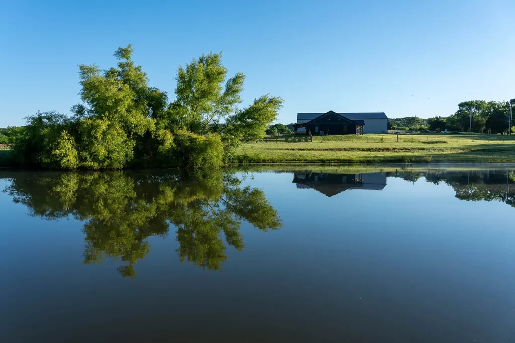 2023 Dr Robertson Road Spring Hill TN 37174
