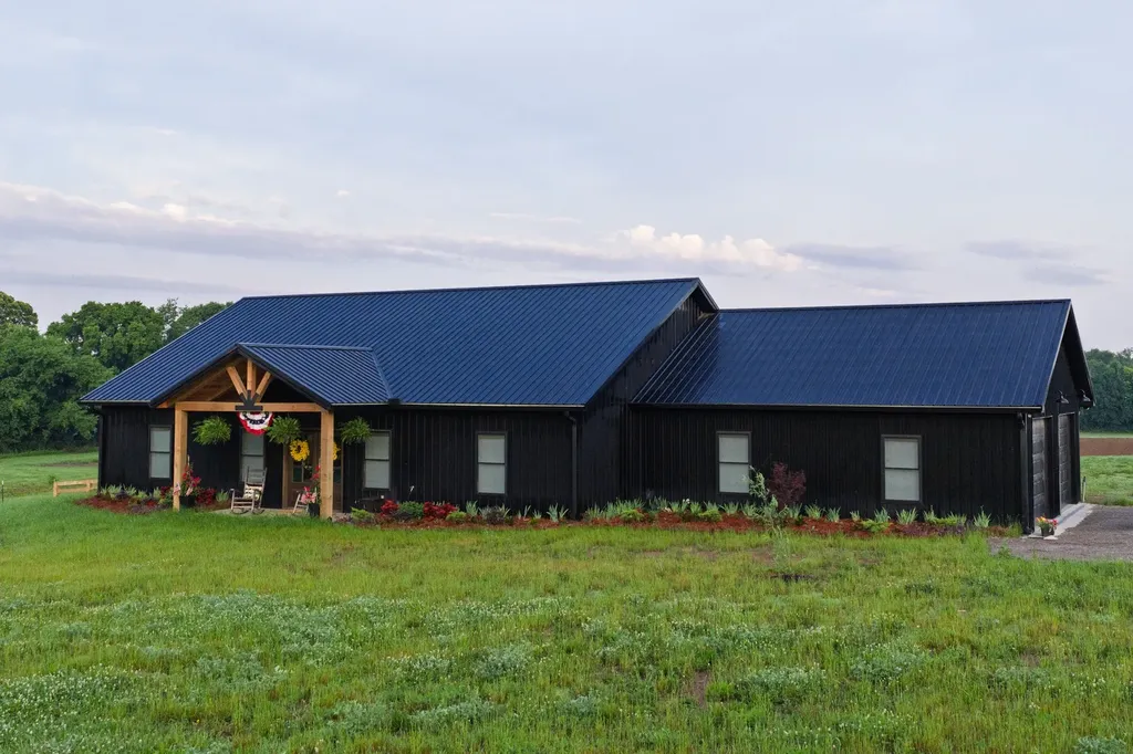 2023 Dr Robertson Road Spring Hill TN 37174