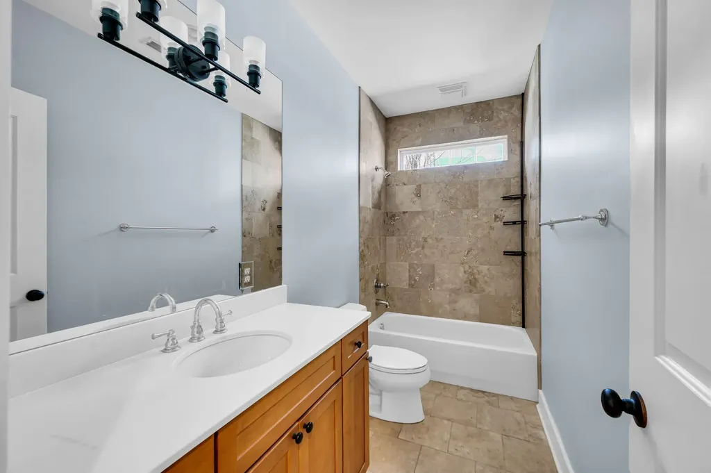 1109B S Douglas Avenue Nashville TN 37204
