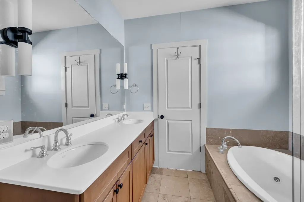 1109B S Douglas Avenue Nashville TN 37204
