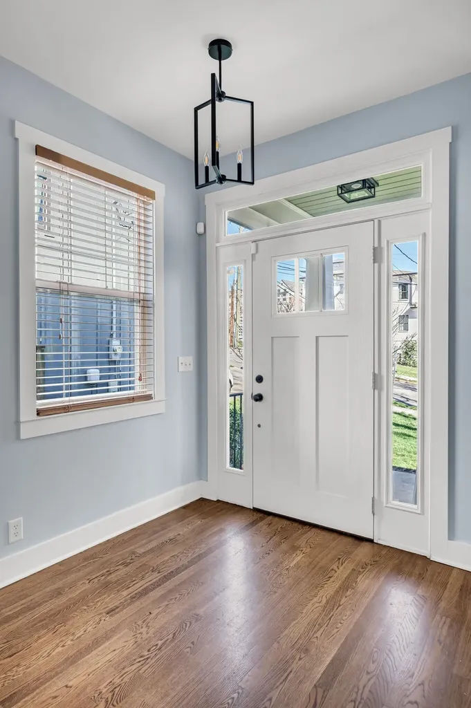1109B S Douglas Avenue Nashville TN 37204