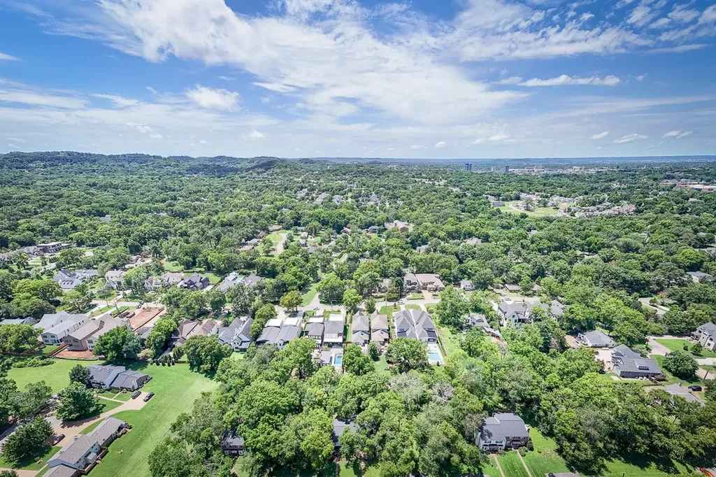 4408B Lealand Lane Nashville TN 37204