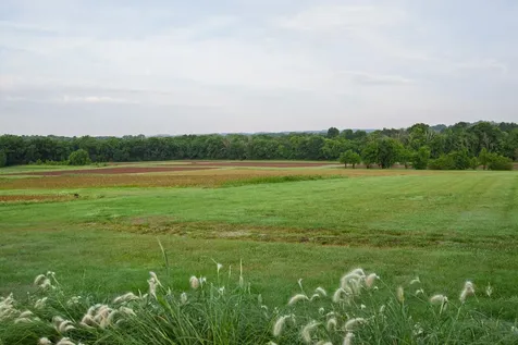 2023 Dr Robertson Road Spring Hill TN 37174