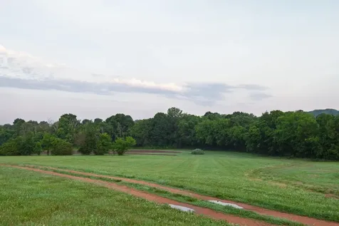2023 Dr Robertson Road Spring Hill TN 37174