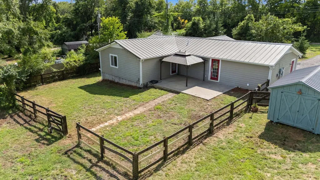 118 Cages Ferry Road Lebanon TN 37087