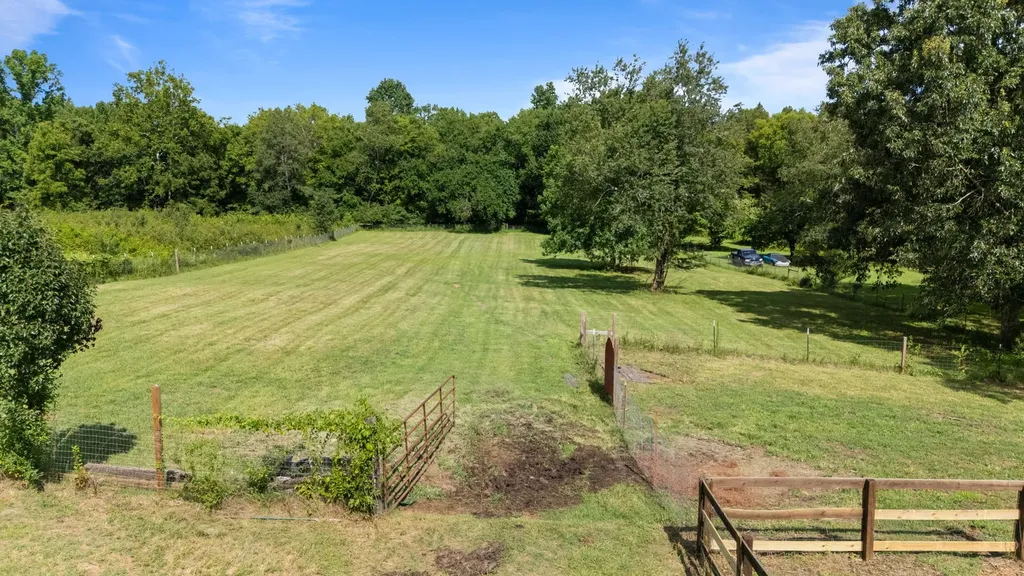 118 Cages Ferry Road Lebanon TN 37087