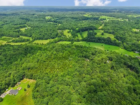 4876 Louise Creek Road Cunningham TN 37052
