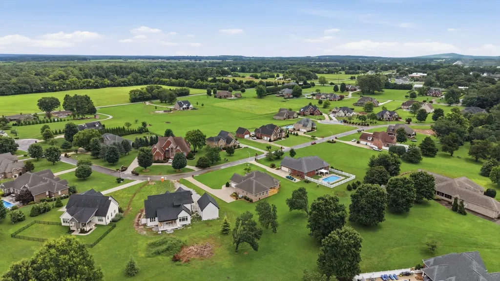 229 Ridgecrest Drive Winchester TN 37398
