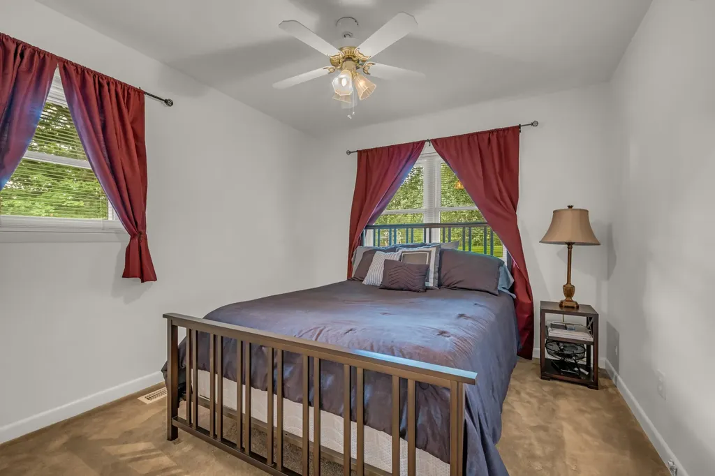 2815 Spencer Mill Road Bon Aqua TN 37025
