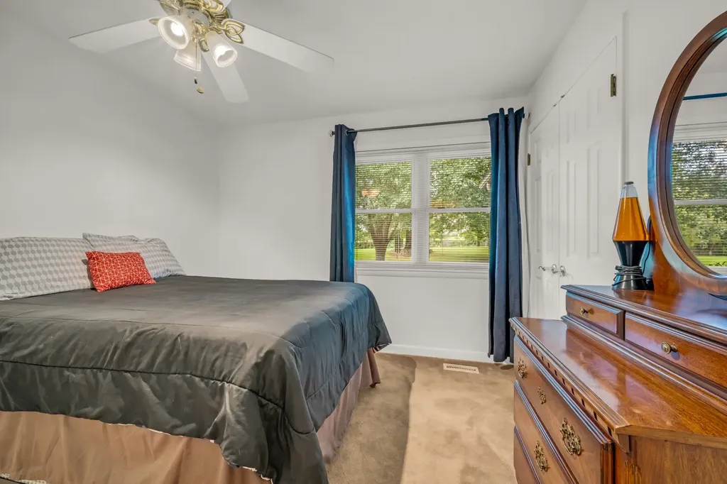 2815 Spencer Mill Road Bon Aqua TN 37025