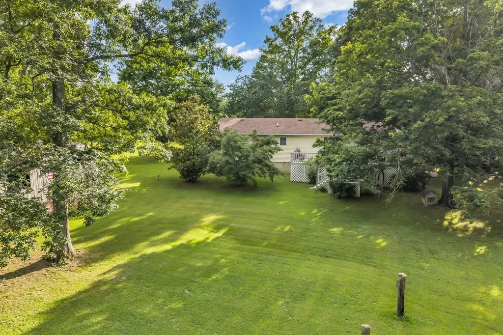 2815 Spencer Mill Road Bon Aqua TN 37025