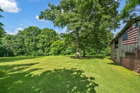 2815 Spencer Mill Road Bon Aqua TN 37025