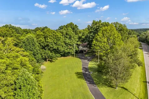 2815 Spencer Mill Road Bon Aqua TN 37025