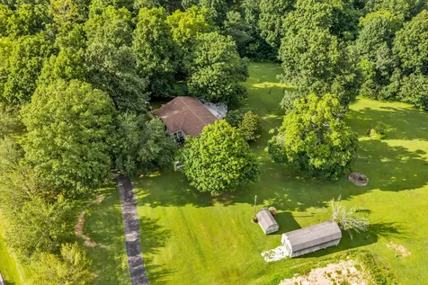 2815 Spencer Mill Road Bon Aqua TN 37025