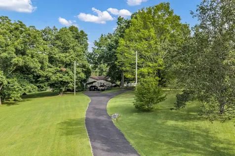2815 Spencer Mill Road Bon Aqua TN 37025