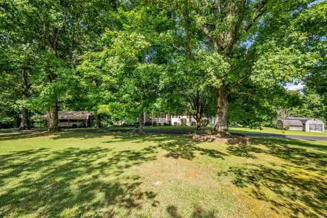 2815 Spencer Mill Road Bon Aqua TN 37025