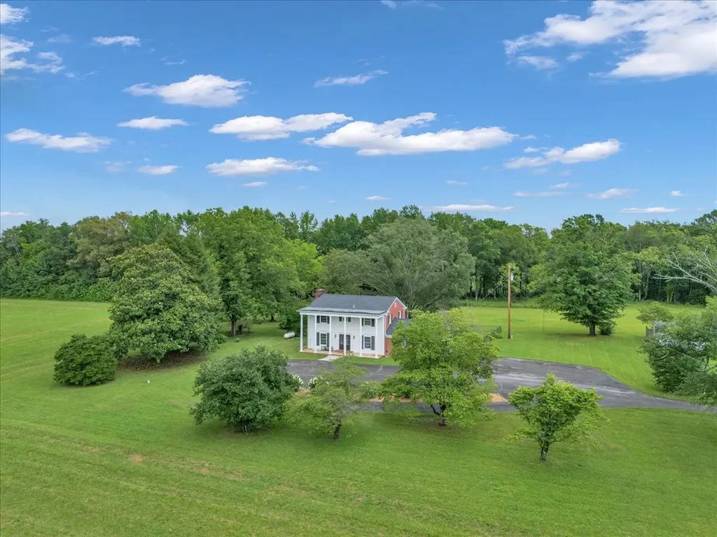 251 Miller Road Hillsboro TN 37342