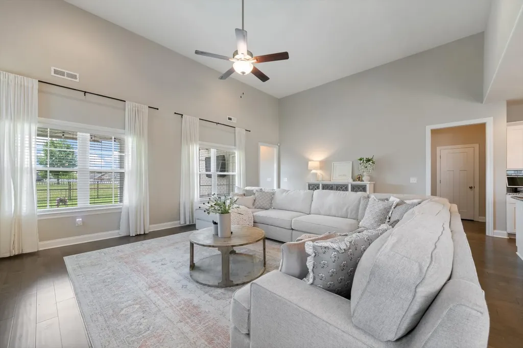 318 Edna May Drive Murfreesboro TN 37128