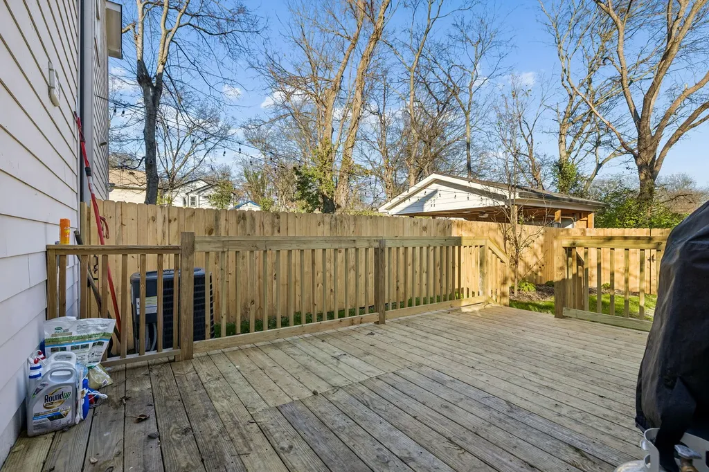 1732 25th Ave, N Nashville TN 37208