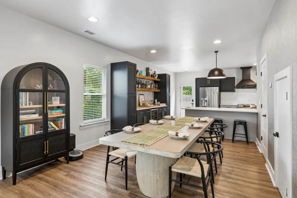 1732B 25th Ave, N Nashville TN 37208