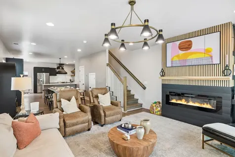 1732B 25th Ave, N Nashville TN 37208