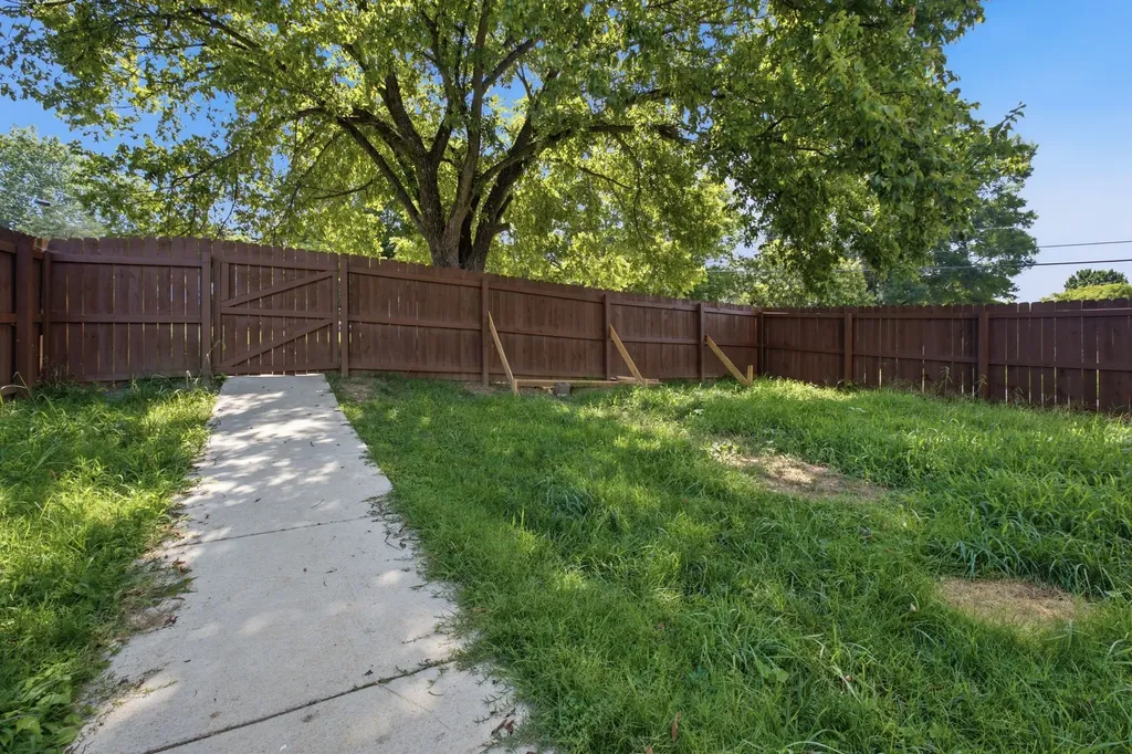 8121 Bonnafair Drive Hermitage TN 37076