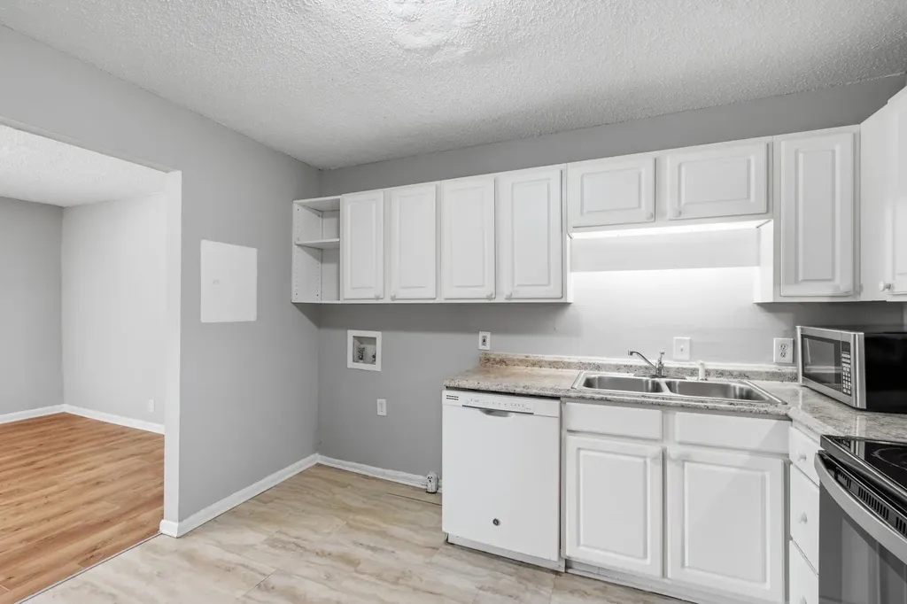 8121 Bonnafair Drive Hermitage TN 37076