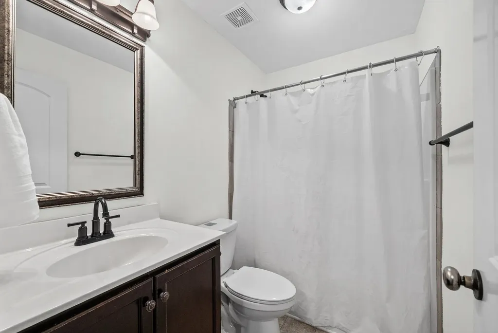 538 Current Road Clarksville TN 37040