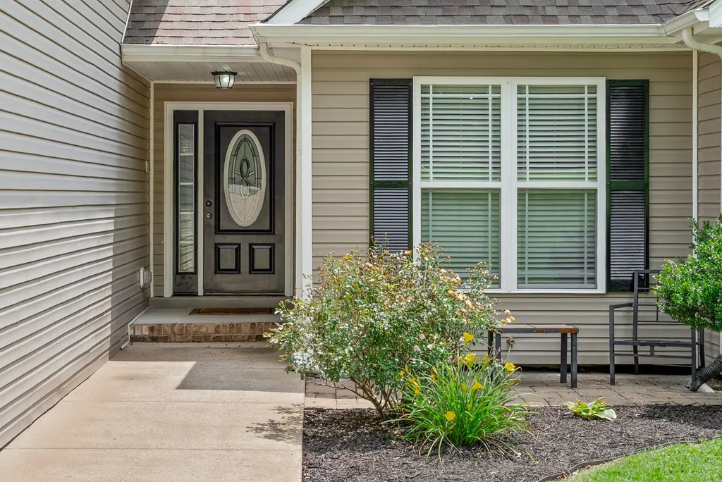 538 Current Road Clarksville TN 37040