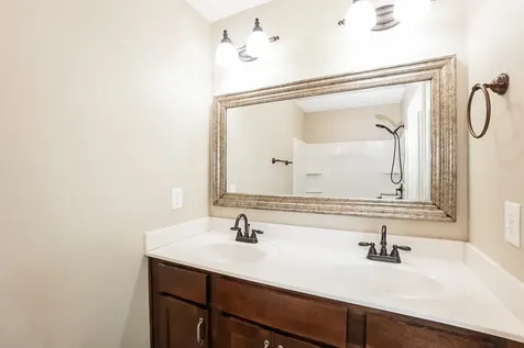 201 Bob White Trail Oak Grove KY 42262
