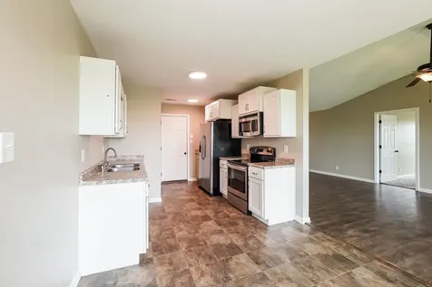 201 Bob White Trail Oak Grove KY 42262