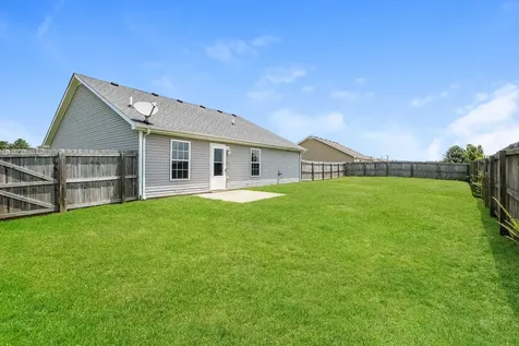 201 Bob White Trail Oak Grove KY 42262