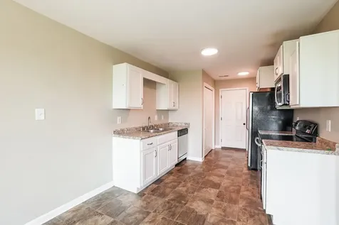 201 Bob White Trail Oak Grove KY 42262