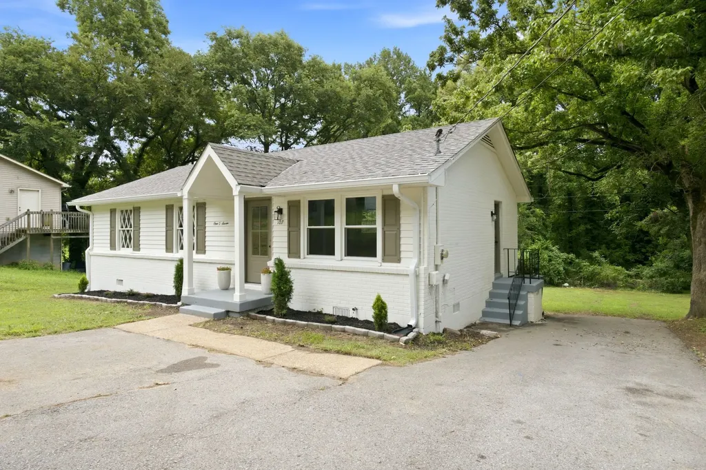 107 Rainbow Circle Columbia TN 38401