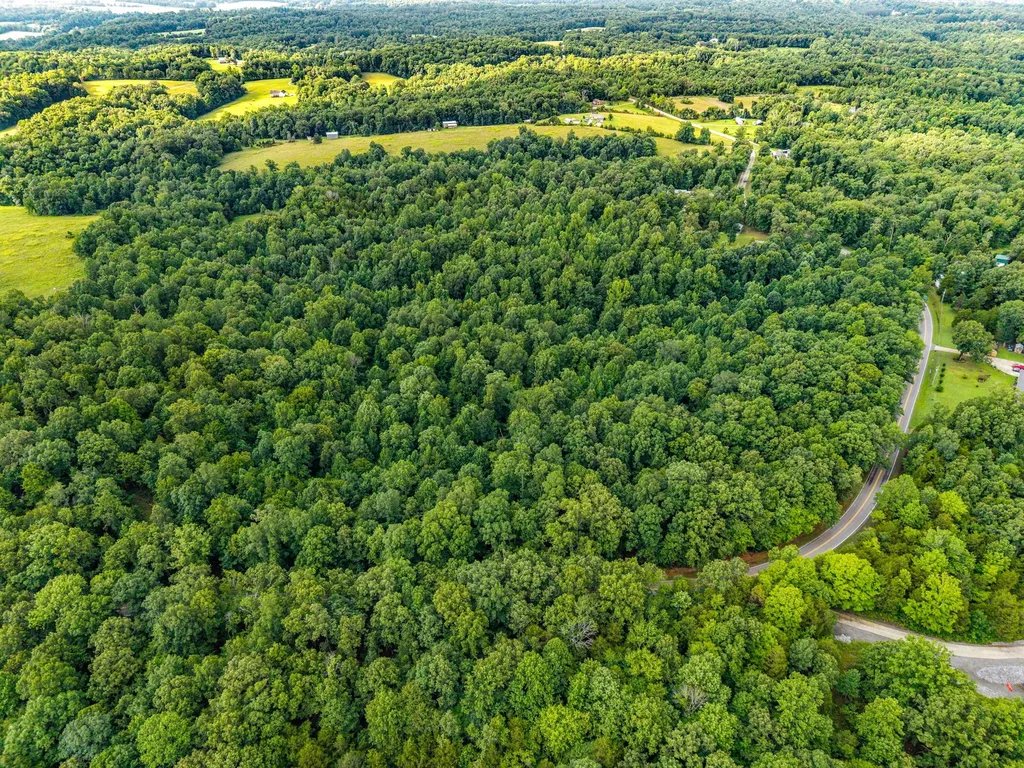 5021 Old Highway 13 Cumberland City TN 37050